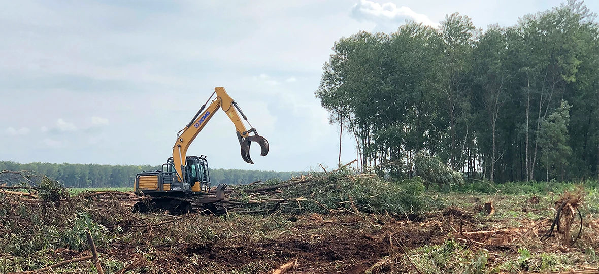 XE135F forestry excavator working site
