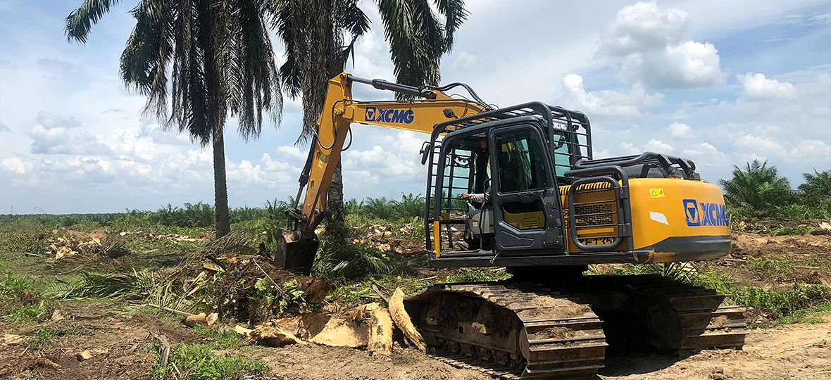 XE135F forestry excavator site view